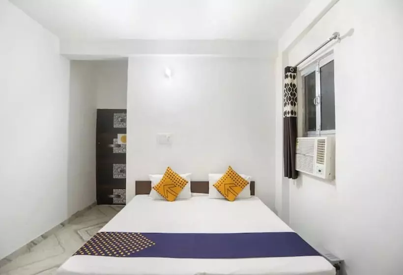 Hotelli Goroomgo Shiv Ganga Guest House Varanasi