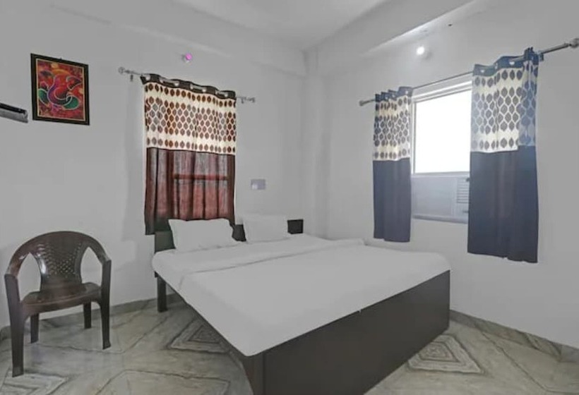 Hotel Goroomgo Shiv Ganga Guest House Varanasi