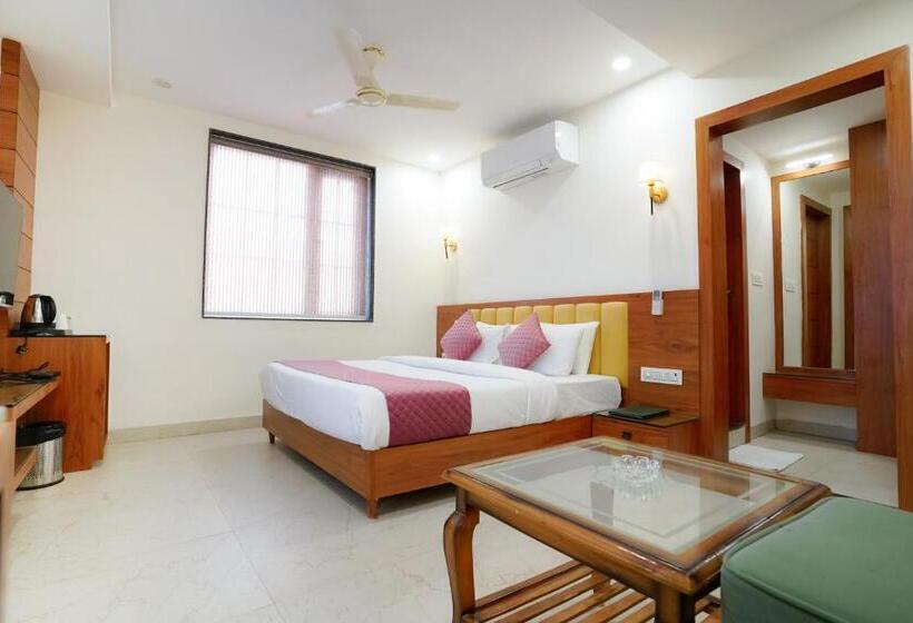 Hotel Heera Residency