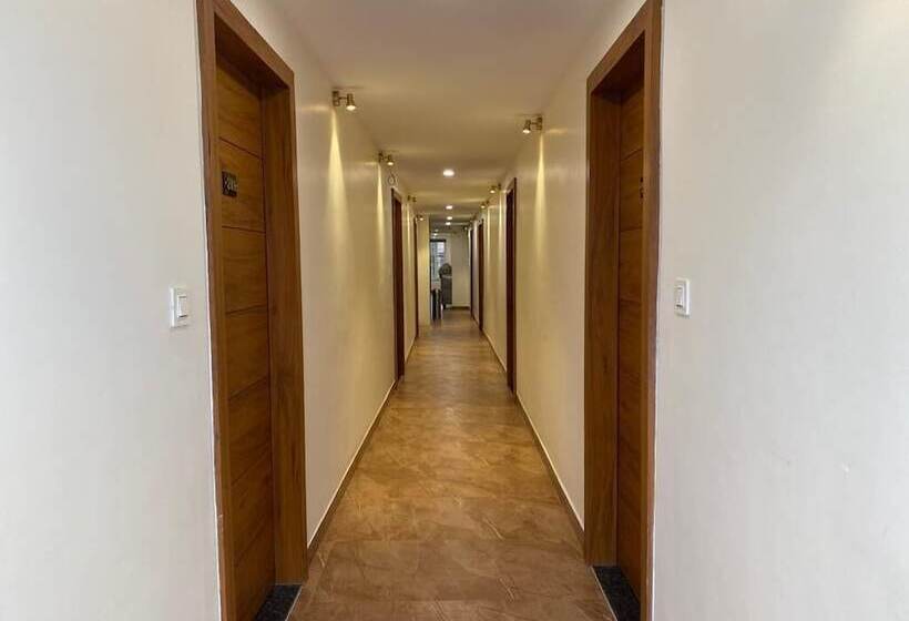 Hotel Heera Residency