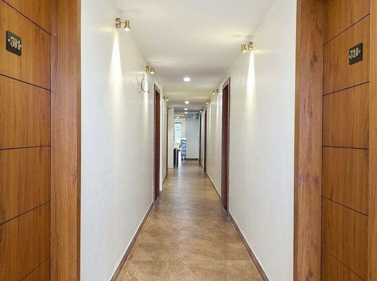 Hotel Heera Residency