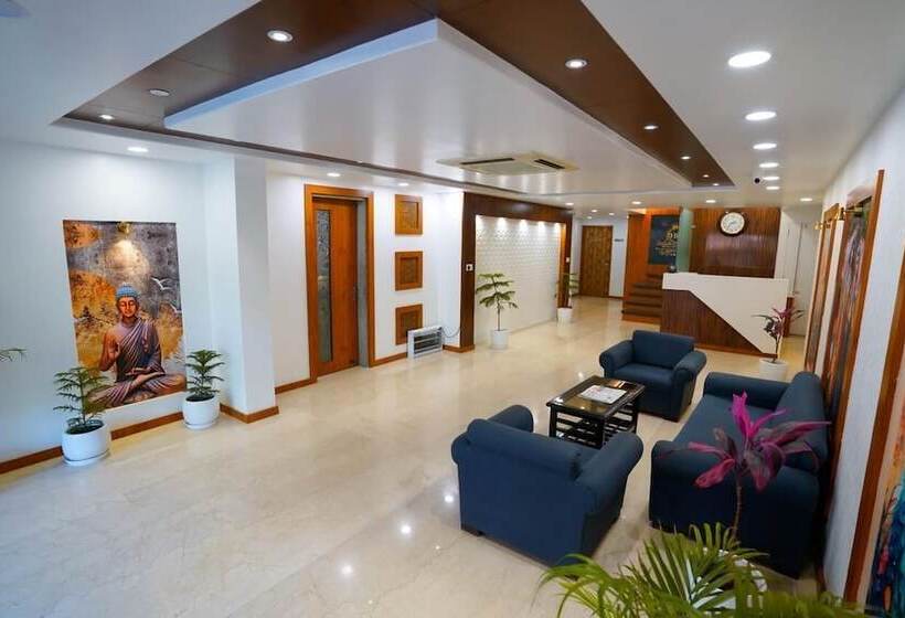 Hotel Heera Residency