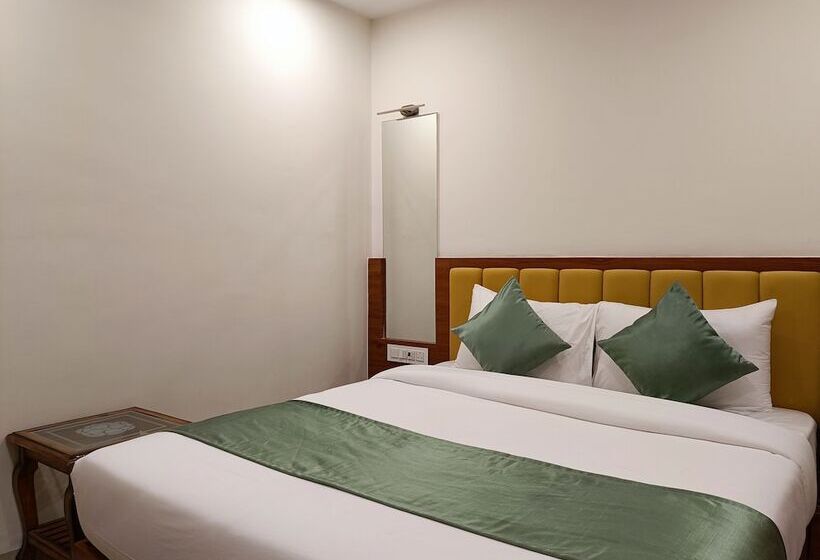Hotel Heera Residency