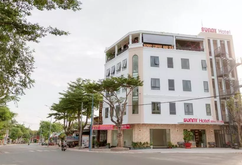 Sunny Hotel Xuyên Mộc