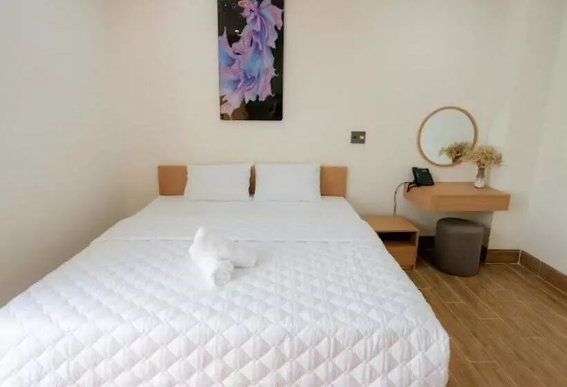 Sunny Hotel Xuyên Mộc