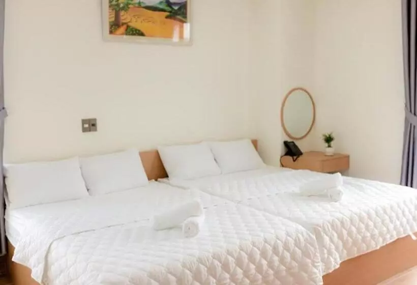 Sunny Hotel Xuyên Mộc