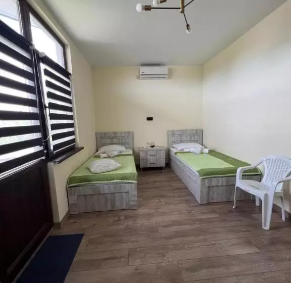 پانسیون Grand Anaklia   Guest