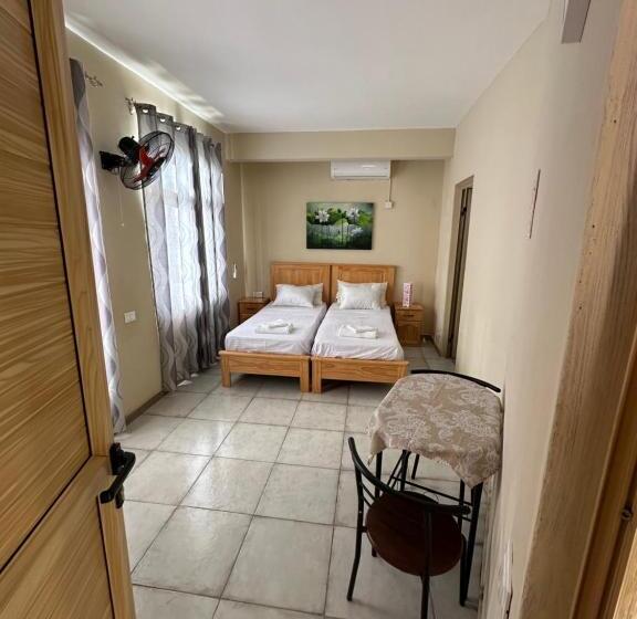 تختخواب و صبحانه Eleganz Residence