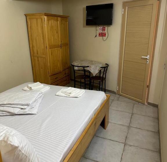 تختخواب و صبحانه Eleganz Residence