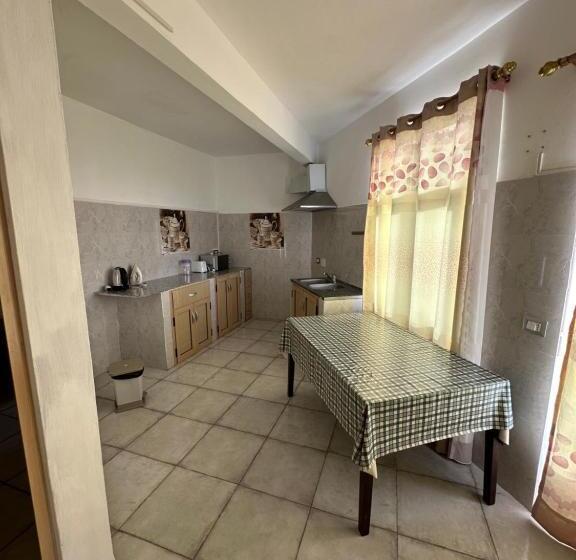 تختخواب و صبحانه Eleganz Residence