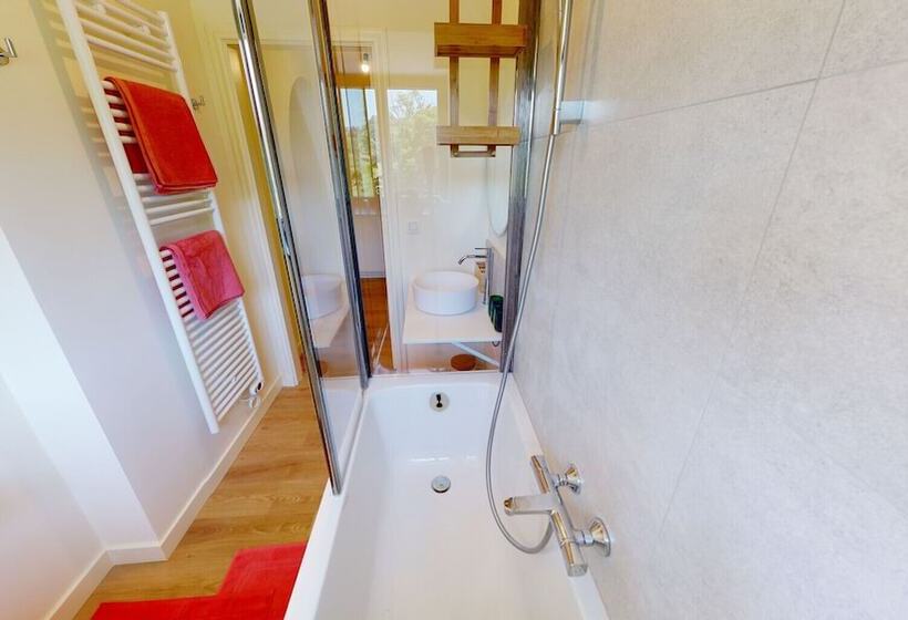 تختخواب و صبحانه Les Chambres De La Vaulx Renard