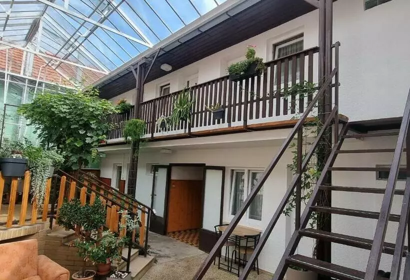 Hotelli Bolek Apartmany