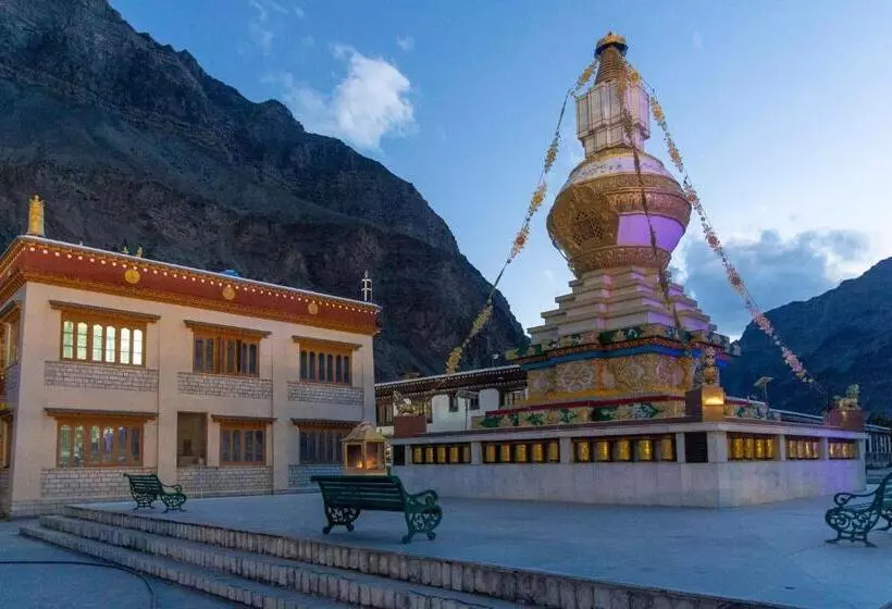 Hotelli Zamling Donkhang