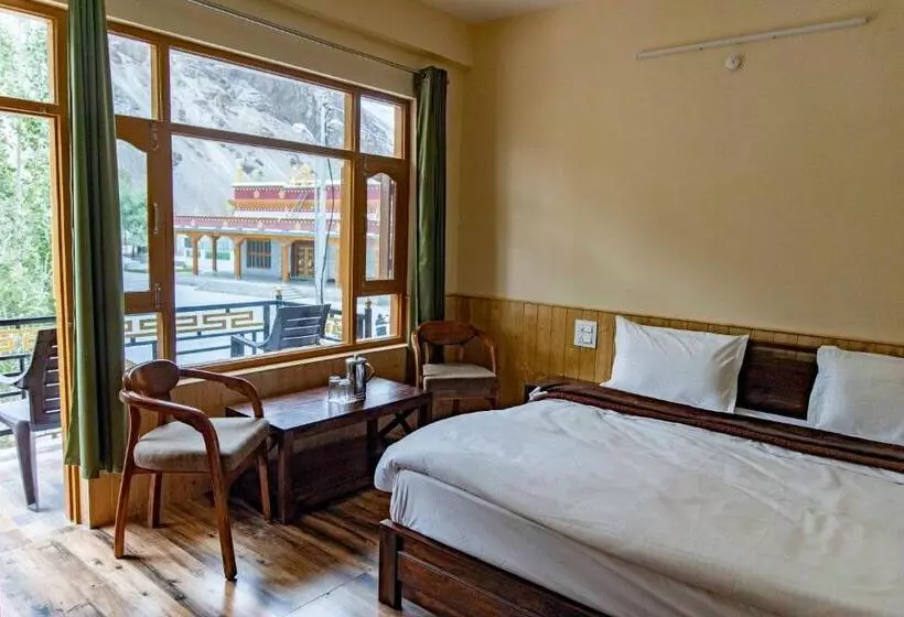 Hotelli Zamling Donkhang