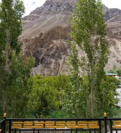 Hotelli Zamling Donkhang