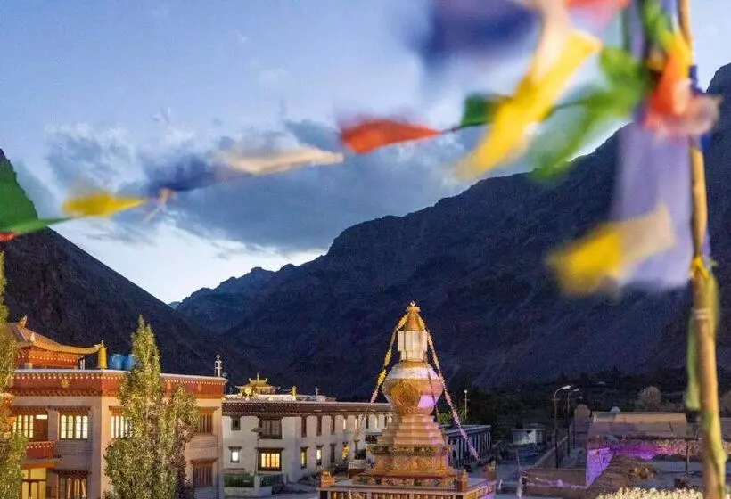 Hotelli Zamling Donkhang