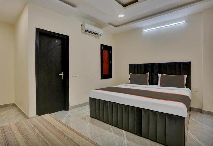 Oyo Flagship Hotel Cloud Inn