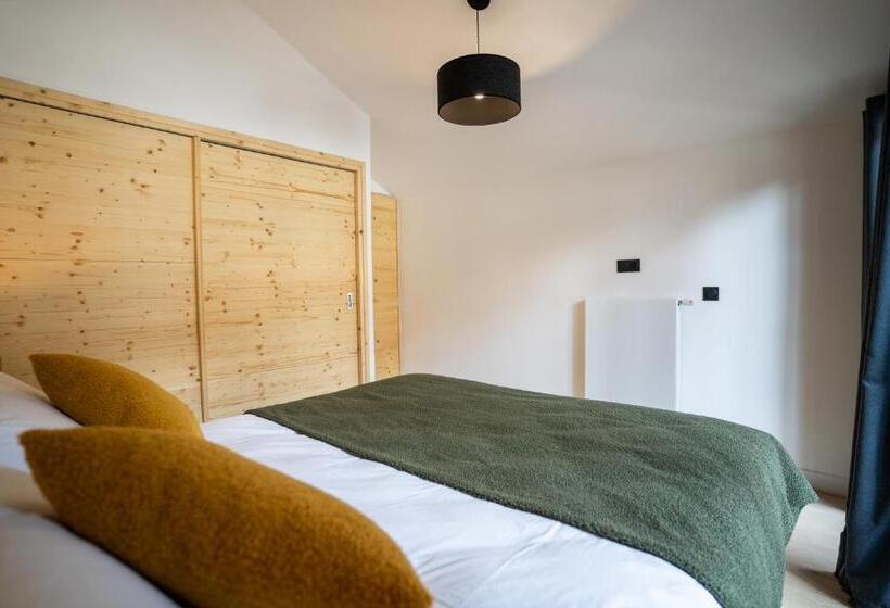 Roches Blanches By Daddy Pool Terresens