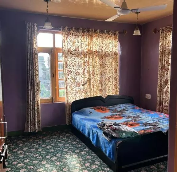 The Local B&b