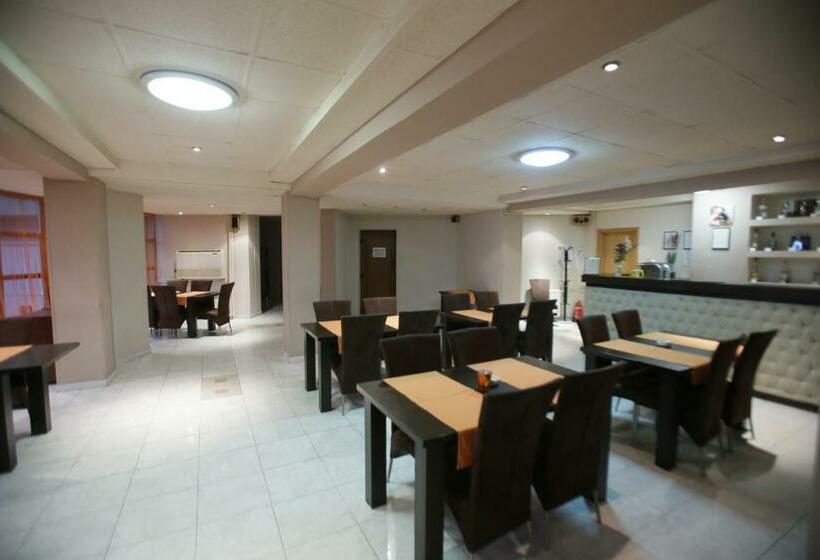 호스텔 Herberth S