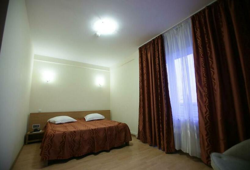 호스텔 Herberth S