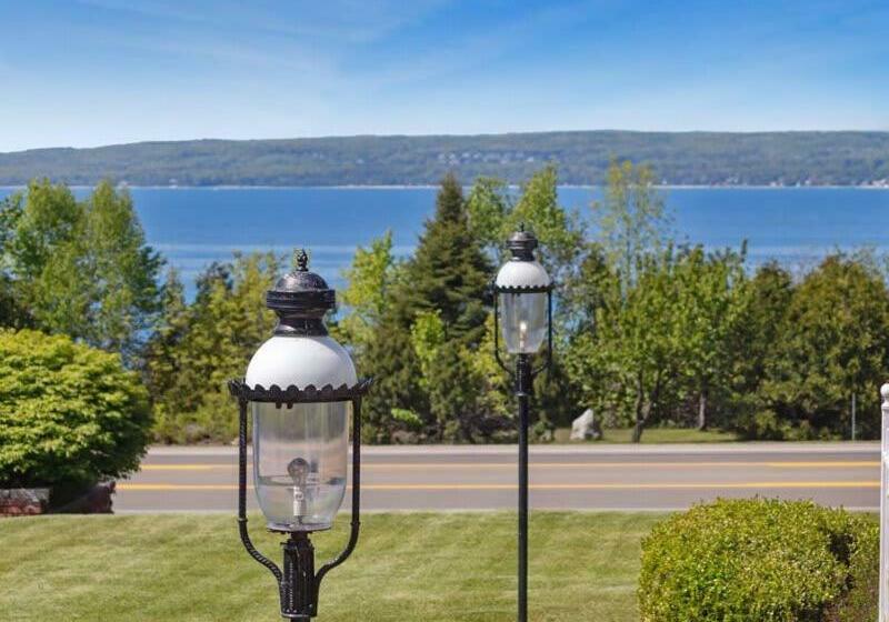 호스텔 Perfect Lake View Single King Private Fireplace