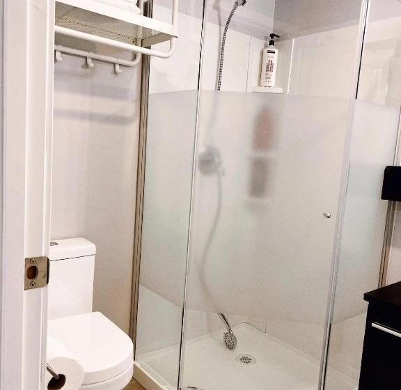 پانسیون Newly Renovated Elephant Suite, Two Bedrooms, Independent Bathroom Veryquiet