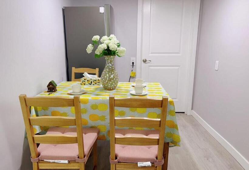 پانسیون Newly Renovated Elephant Suite, Two Bedrooms, Independent Bathroom Veryquiet