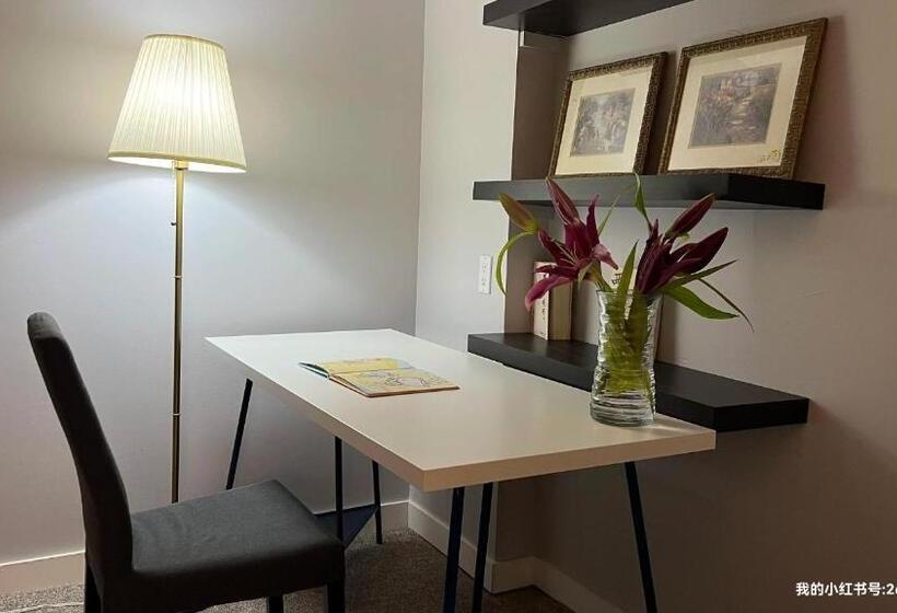 پانسیون Newly Renovated Elephant Suite, Two Bedrooms, Independent Bathroom Veryquiet