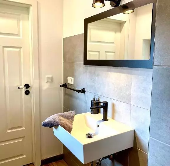 Pension Und Appartements Alter Fehrbelliner Bahnhof