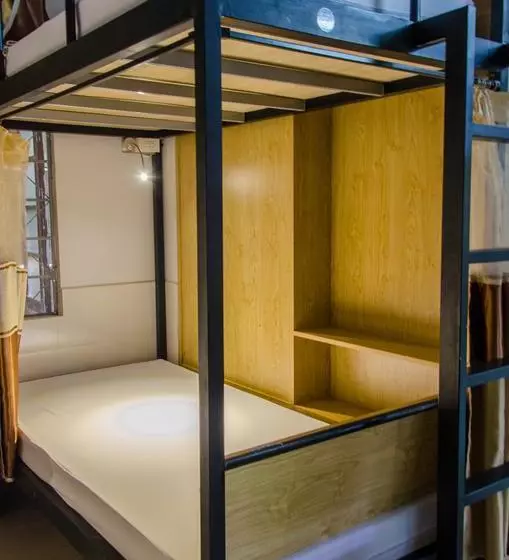 Share Dorm Hostel