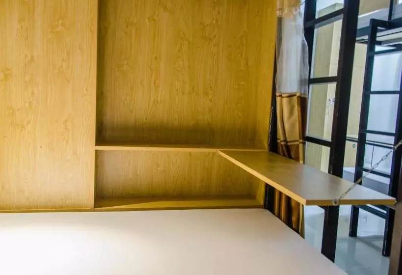 Share Dorm Hostel