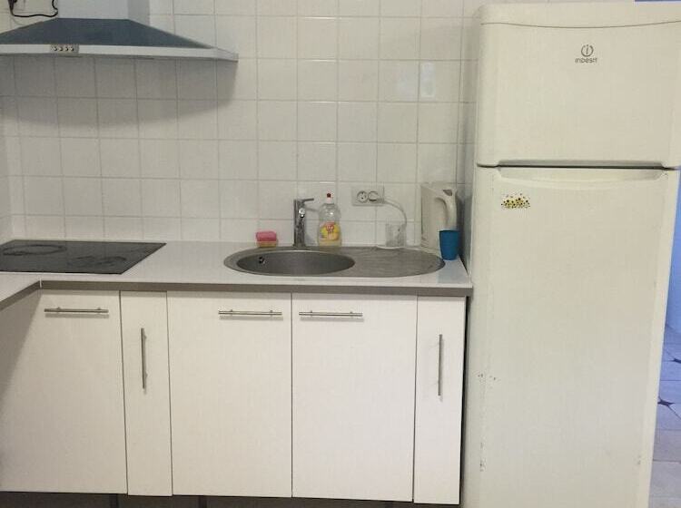 Auberge Lori   Hostel