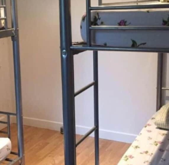 Auberge Lori   Hostel