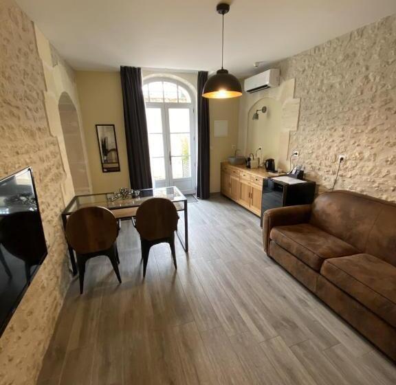 مبيت وإفطار Château Pellisson