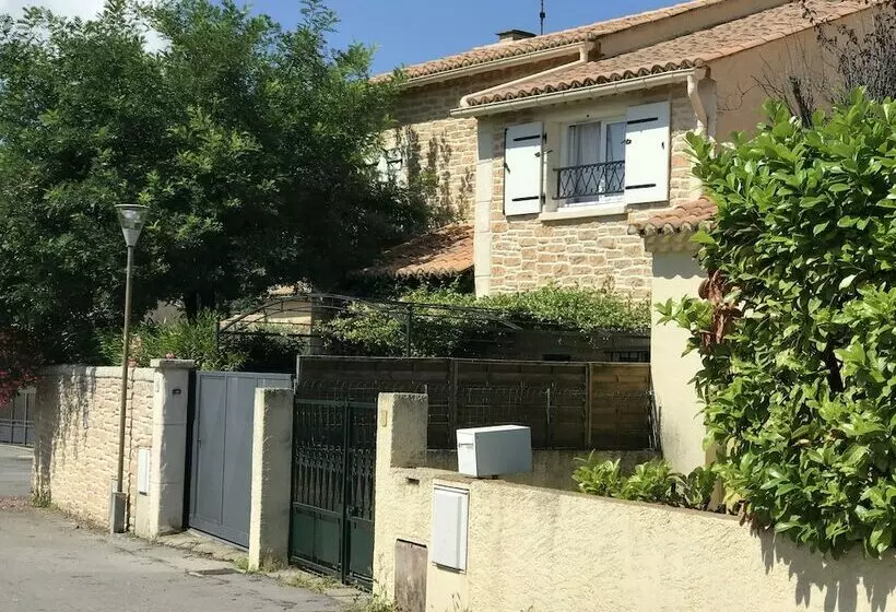 Nocleg ze śniadaniem La Villa Léa