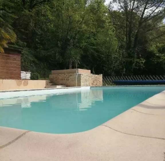Aamiaismajoitus (B&B) Le Moulin Du Porteil