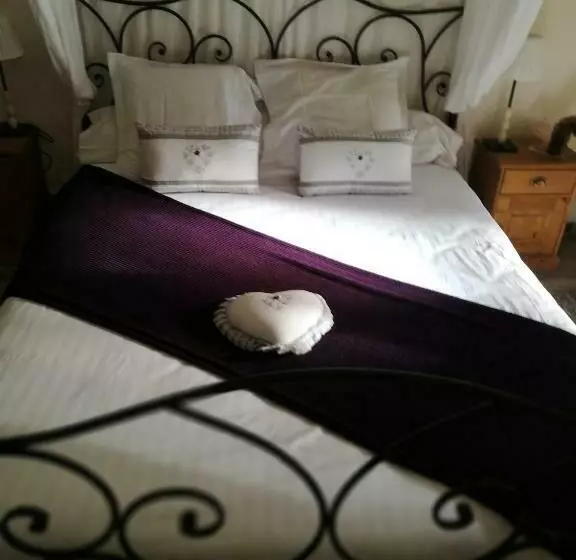 Aamiaismajoitus (B&B) Le Moulin Du Porteil