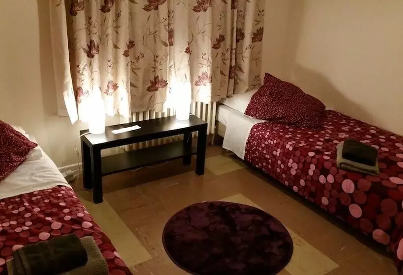 ベッドアンドブレックファースト Quillan La Vue   Chambres D Hôtes
