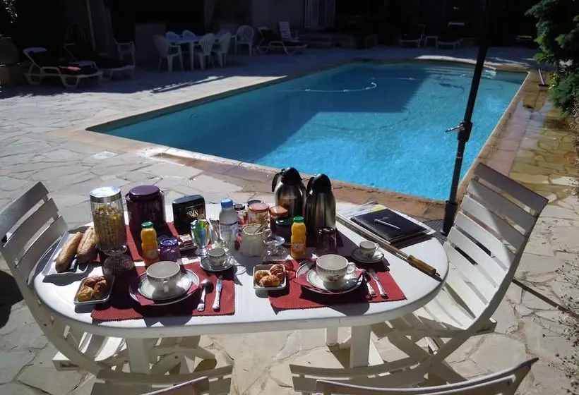 تختخواب و صبحانه Villa L Air Du Temps