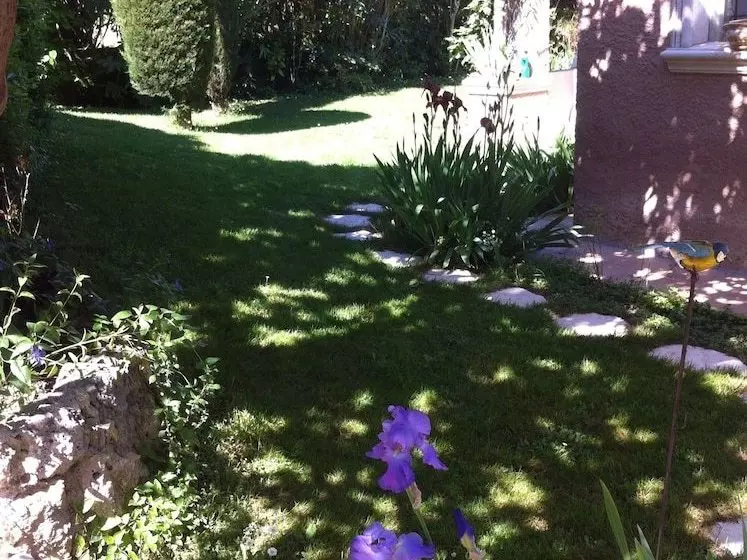 تختخواب و صبحانه Villa L Air Du Temps