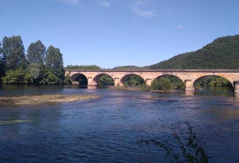 ホテル Restaurant La Traverse