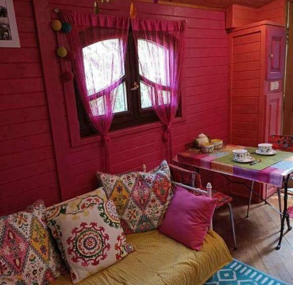 Roulotte Des Alpilles