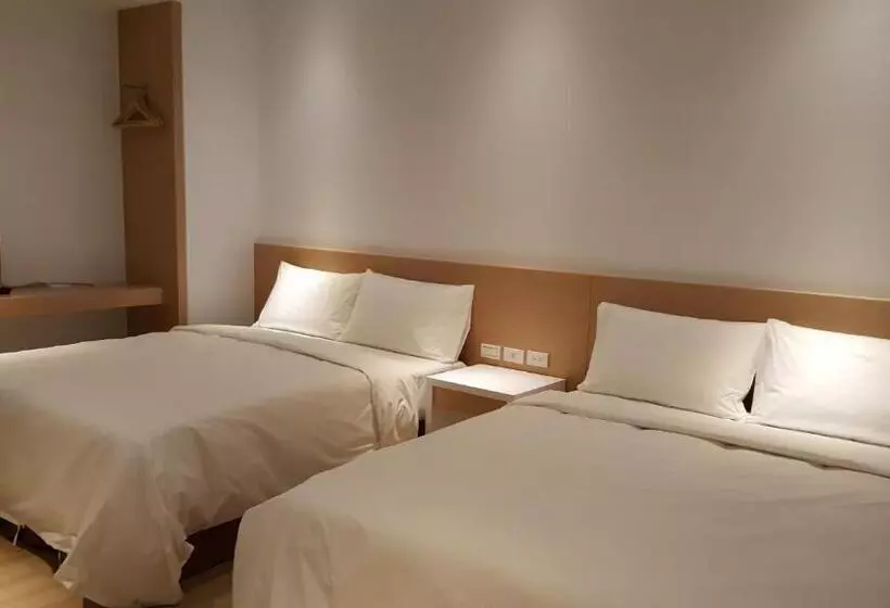 Ze Hu B&b
