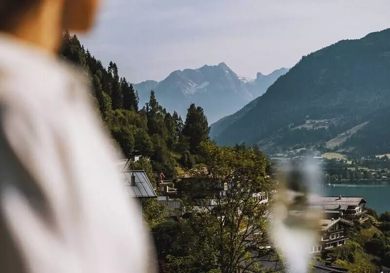 ホテル Nikolaus By Avenida Zell Am See