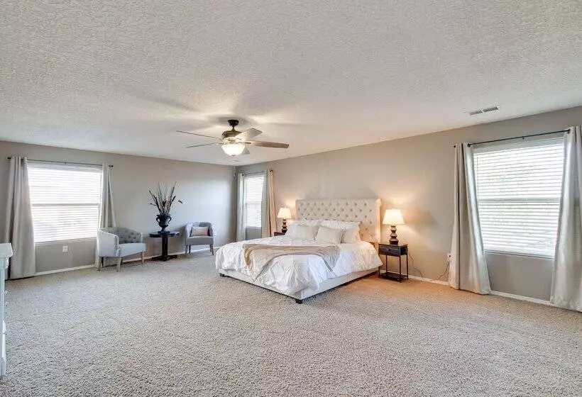 Chic New Mexico Retreat W/ Patio, Grill & Fire Pit