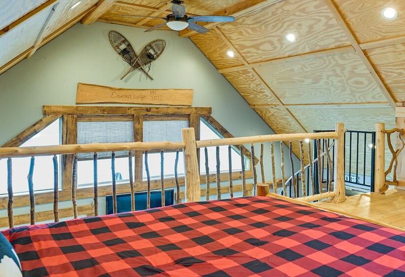 Cozy South Bay Cabin W/ Lake & Mountain Views