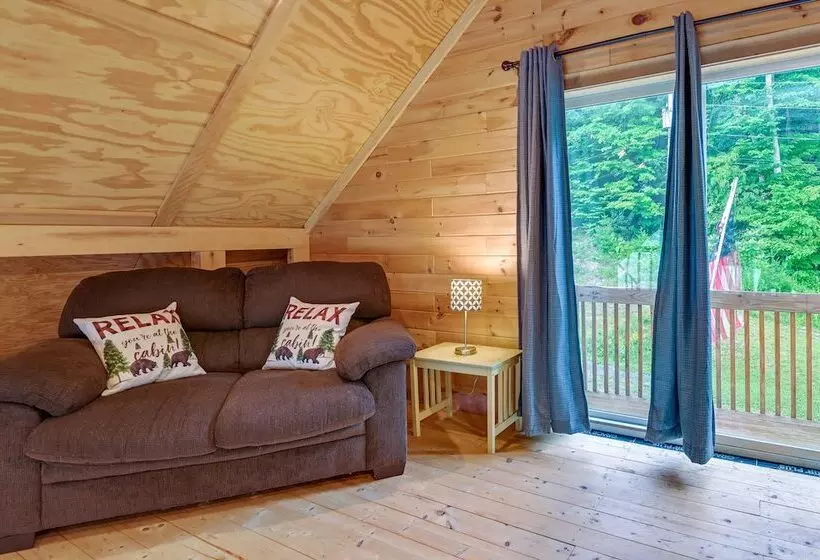 Cozy South Bay Cabin W/ Lake & Mountain Views