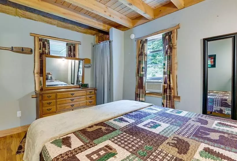 Cozy South Bay Cabin W/ Lake & Mountain Views