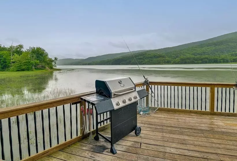 Cozy South Bay Cabin W/ Lake & Mountain Views